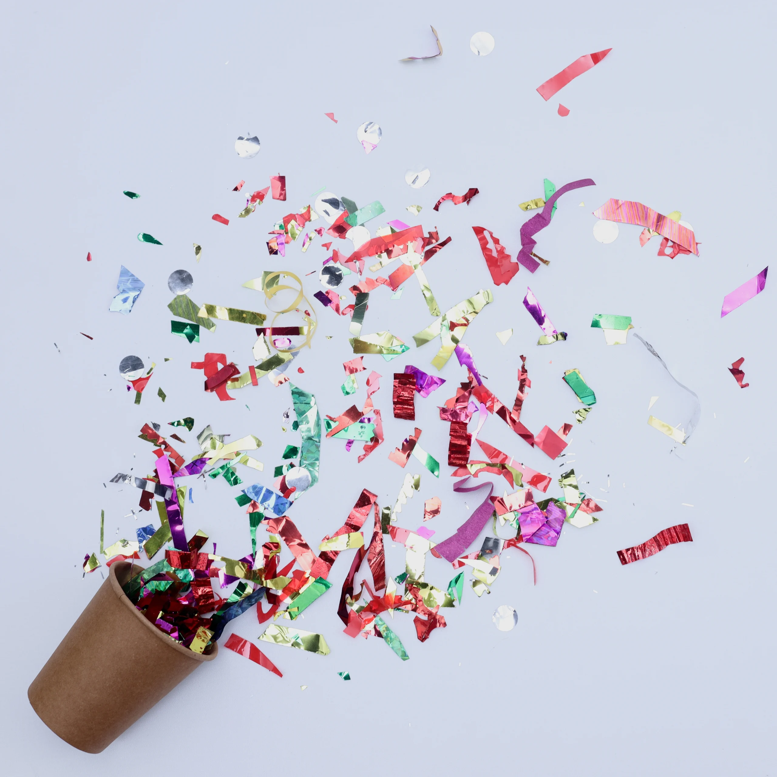 Party Popper Supplier in Dubai | Badar Al Jazeera Trading